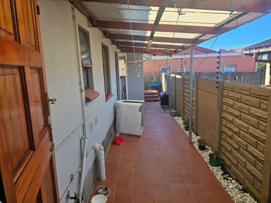 4 Bedroom Property for Sale in Braelyn Eastern Cape